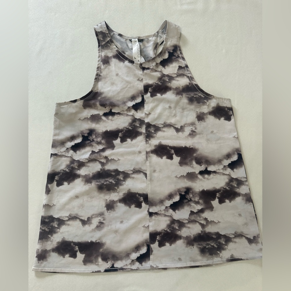 Oiselle Black and Gray Cloud Patterned Tank Top - Sz 12